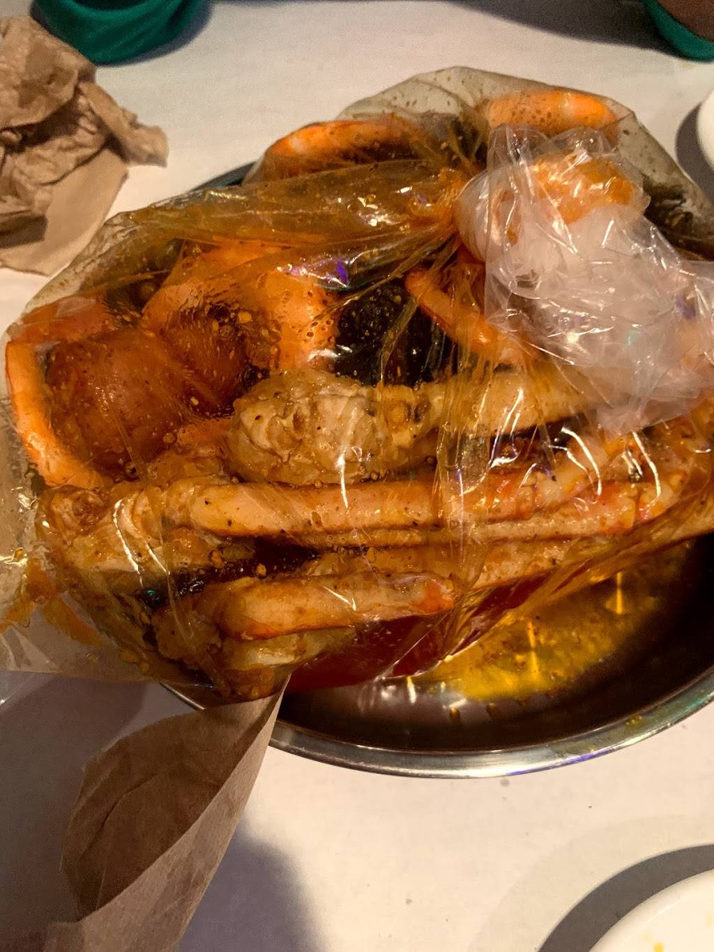 Juicy King Crab House | restaurant | 55 Town Center Way, Hampton, VA 23666, USA | 7576578118 OR +1 757-657-8118