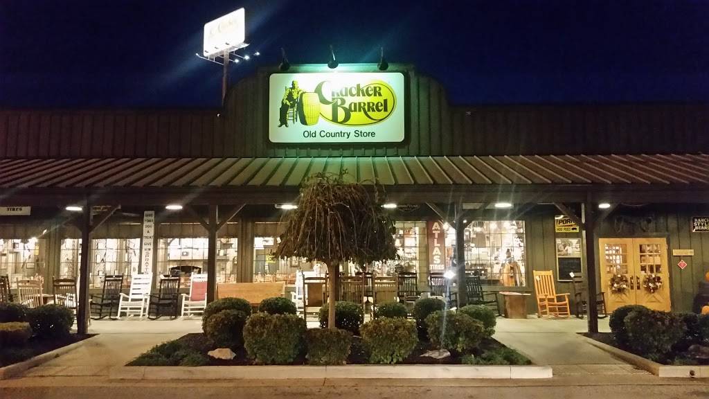 Cracker Barrel Old Country Store | restaurant | 23 Executive Dr, Crossville, TN 38555, USA | 9314569622 OR +1 931-456-9622