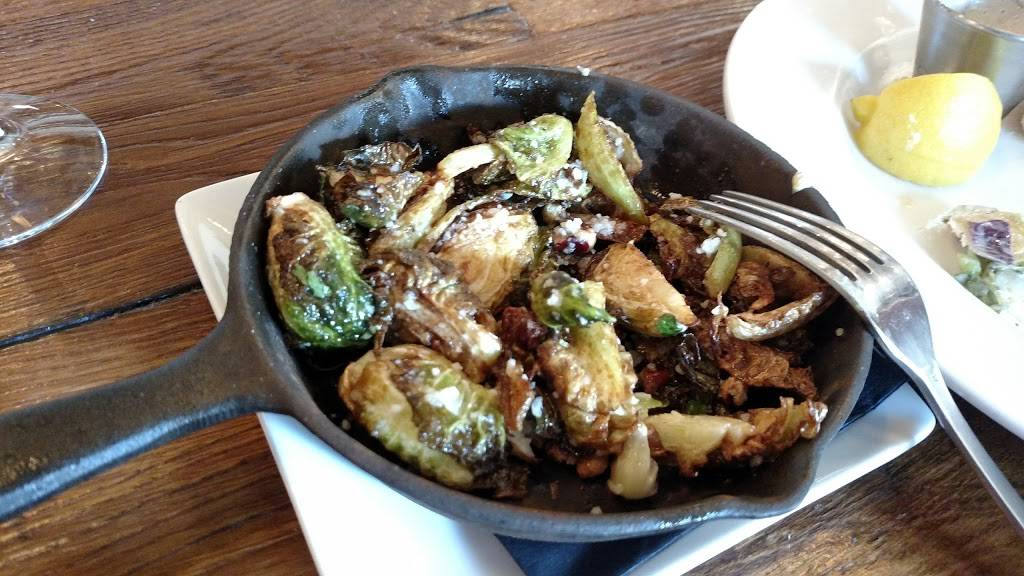 Louies Wine Dive & Clayton Kitchen | restaurant | 16 S Bemiston Ave, Clayton, MO 63105, USA | 3148759373 OR +1 314-875-9373