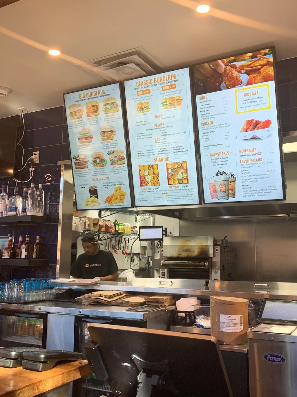 BurgerIM | restaurant | 1722 N Market St, Dallas, TX 75202, USA | 9727077400 OR +1 972-707-7400