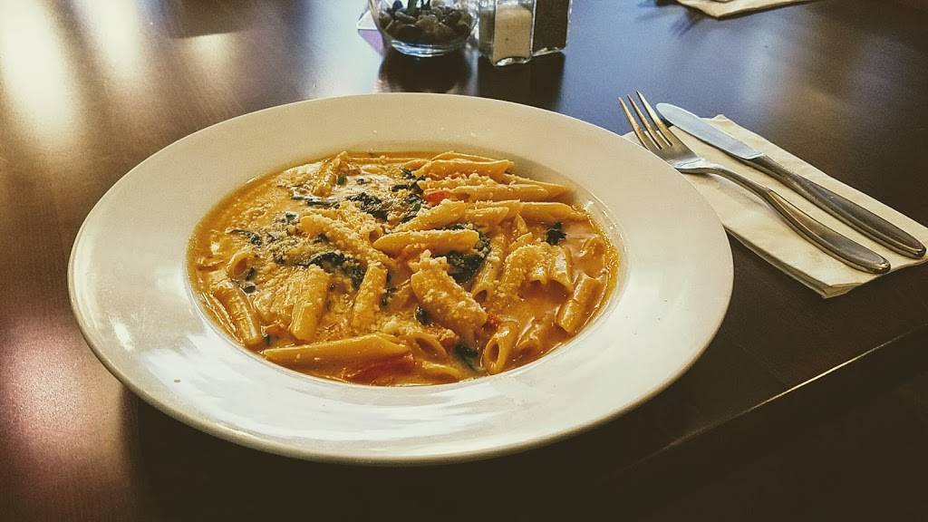 Chambers 19 Bistro & Bar | restaurant | 19 N Main St, Doylestown, PA 18901, USA | 2153481940 OR +1 215-348-1940