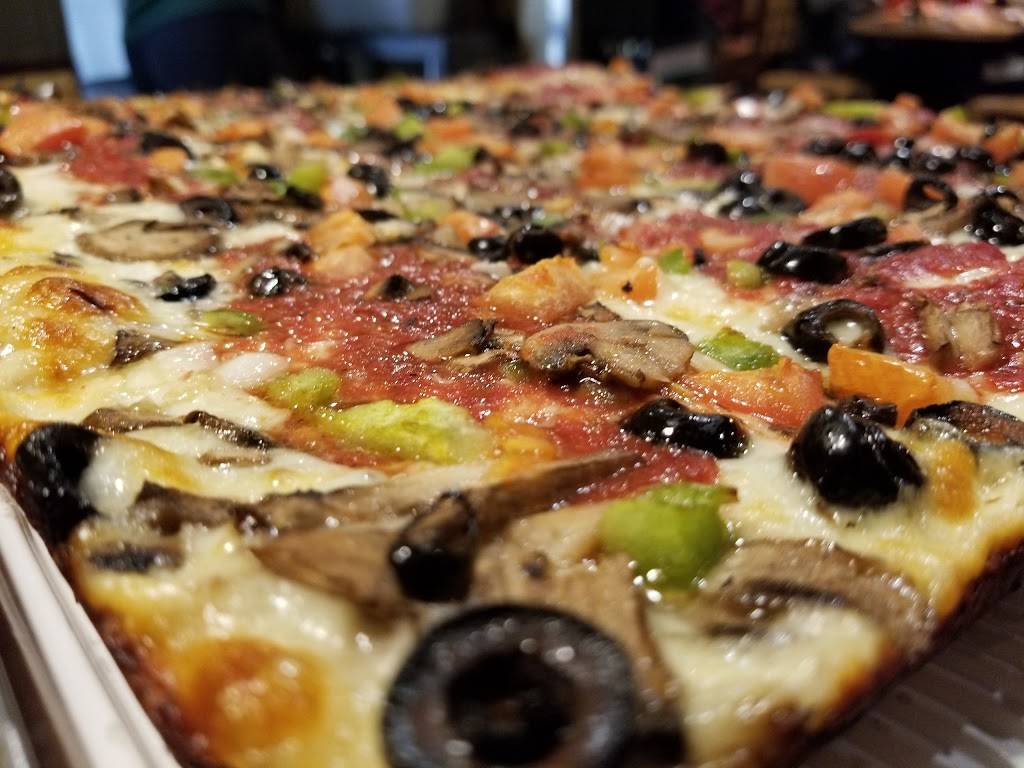 Towne Square Brick Oven Pizza | restaurant | 918 S Rochester Rd, Rochester Hills, MI 48307, USA | 2486502200 OR +1 248-650-2200