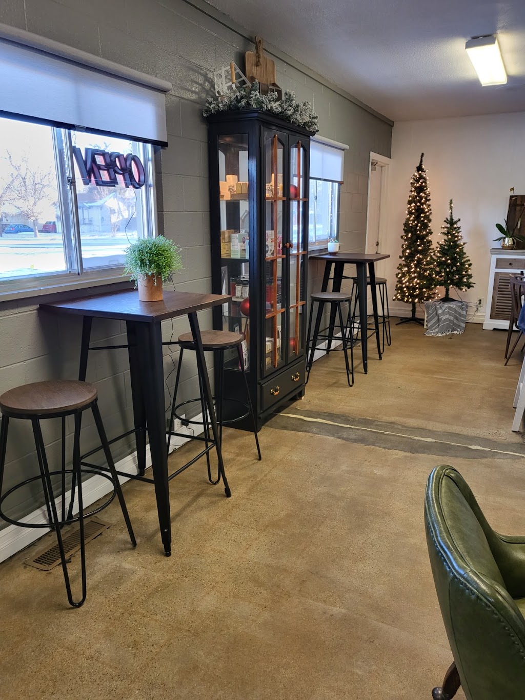 Graze and Gather Casper | restaurant | 1720 S Poplar St #4, Casper, WY 82601, USA | 3073371121 OR +1 307-337-1121