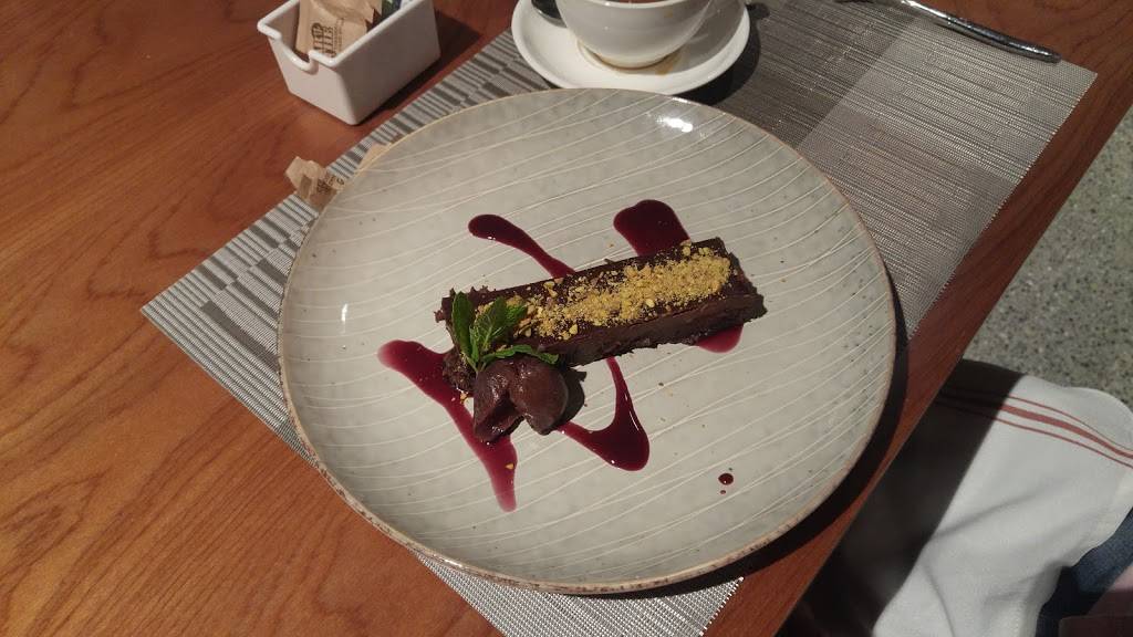 Jetty Bar & Grille | restaurant | 1028 13th St, Everett, WA 98201, USA | 4255354414 OR +1 425-535-4414