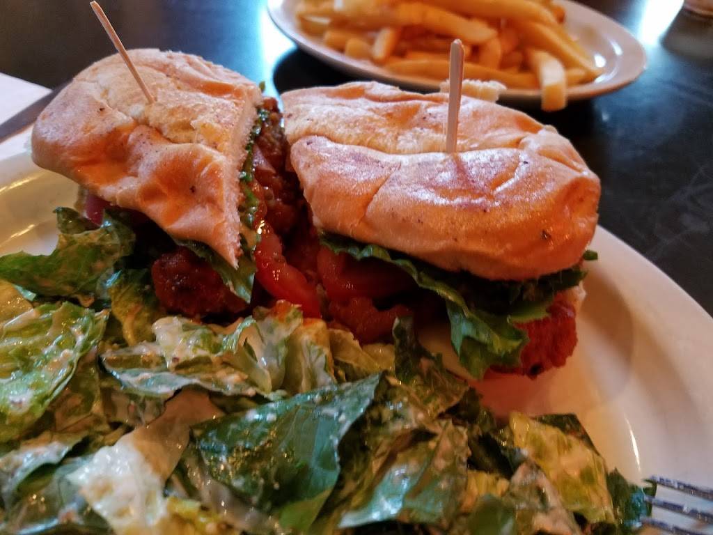 Grumpys Restaurant & Pub | restaurant | 125 Vallejo St, San Francisco, CA 94111, USA | 4154343350 OR +1 415-434-3350