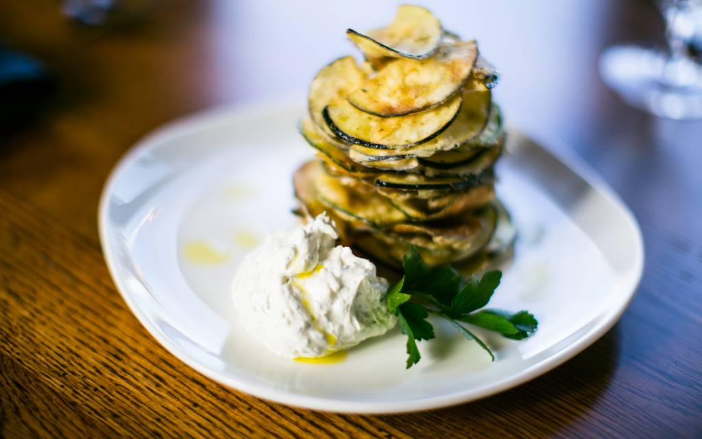 Estia Taverna | restaurant | 222 N Radnor Chester Rd, Wayne, PA 19087, USA | 4845817124 OR +1 484-581-7124