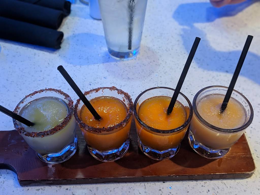 Rio Mambo | restaurant | 295 E Renfro St, Burleson, TX 76028, USA | 8172955453 OR +1 817-295-5453