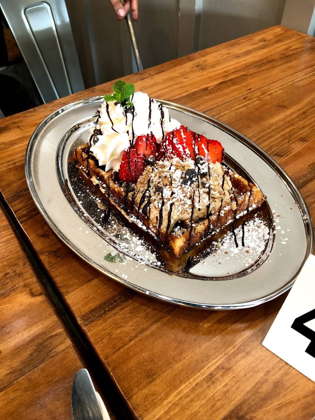 Belgium Waffle Haus | restaurant | 28241 Crown Valley Pkwy, Laguna Niguel, CA 92677, USA | 9492152950 OR +1 949-215-2950