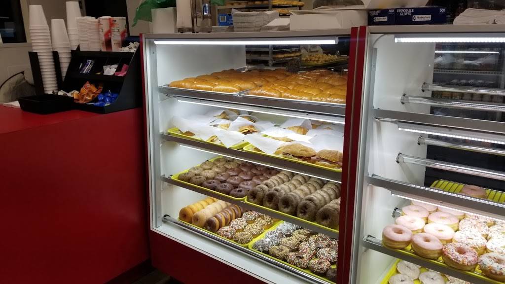 Donut Palace | restaurant | 2309 S 4th St, Leavenworth, KS 66048, USA | 9136757212 OR +1 913-675-7212