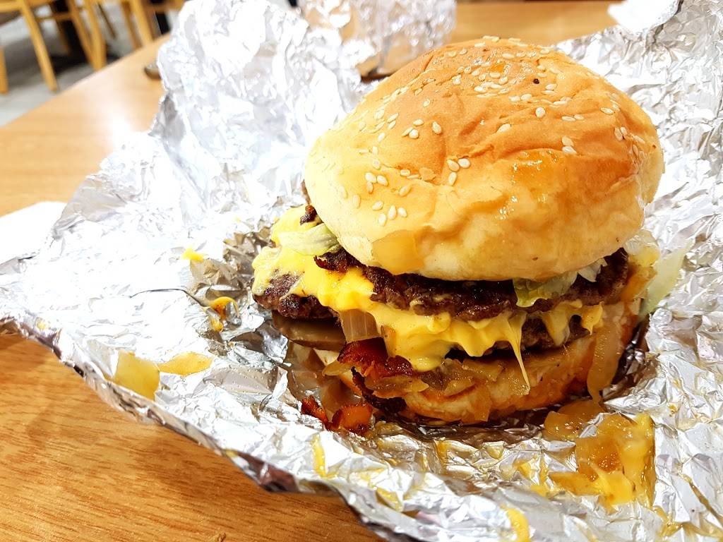 Five Guys | meal takeaway | 1527 Chestnut St, Philadelphia, PA 19102, USA | 2159721375 OR +1 215-972-1375