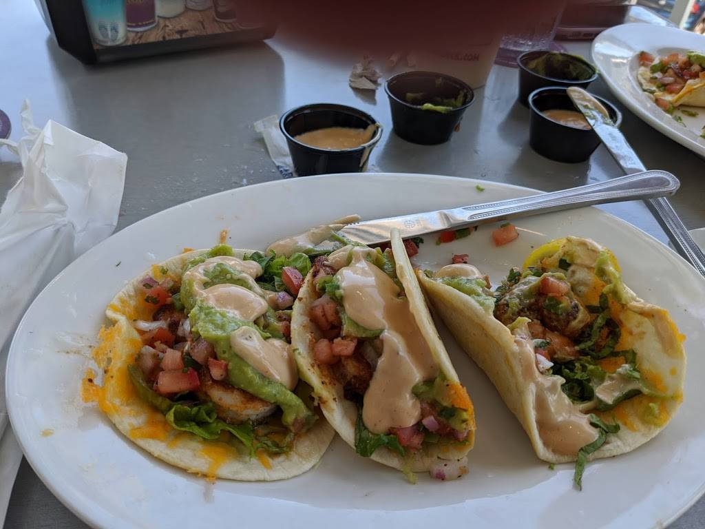 Daiquiri Deck Anna Maria Island | restaurant | 107 Bridge St, Bradenton Beach, FL 34217, USA | 9412533300 OR +1 941-253-3300