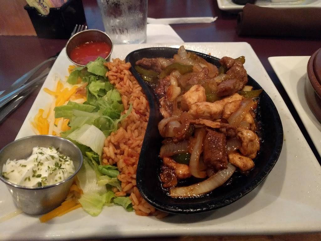 Charleys Restaurant and Catering | restaurant | 707 Graves Mill Rd, Lynchburg, VA 24502, USA | 4342375988 OR +1 434-237-5988