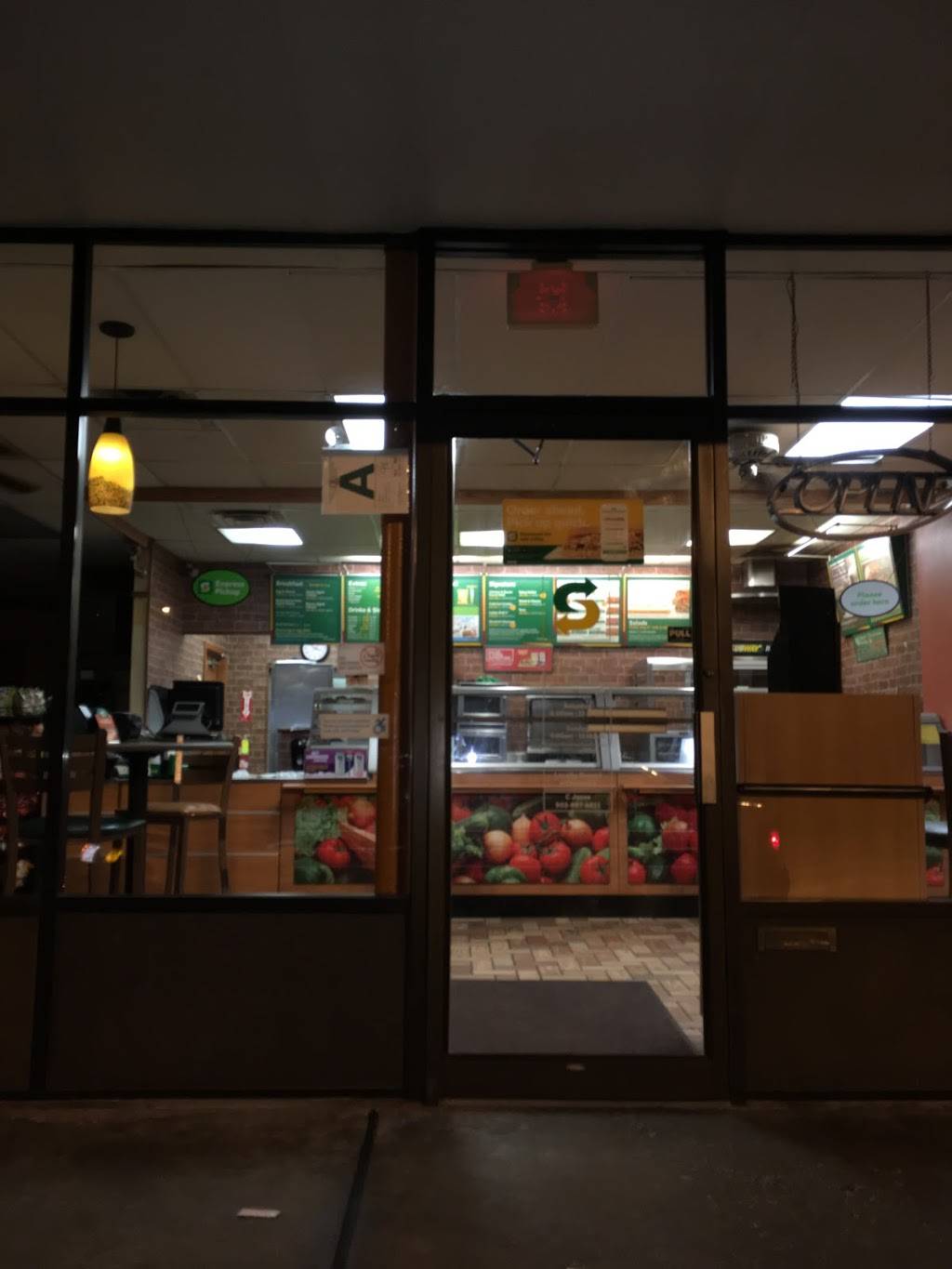 Subway | meal takeaway | 1979 Brownsboro Rd, Louisville, KY 40206, USA | 5027420008 OR +1 502-742-0008