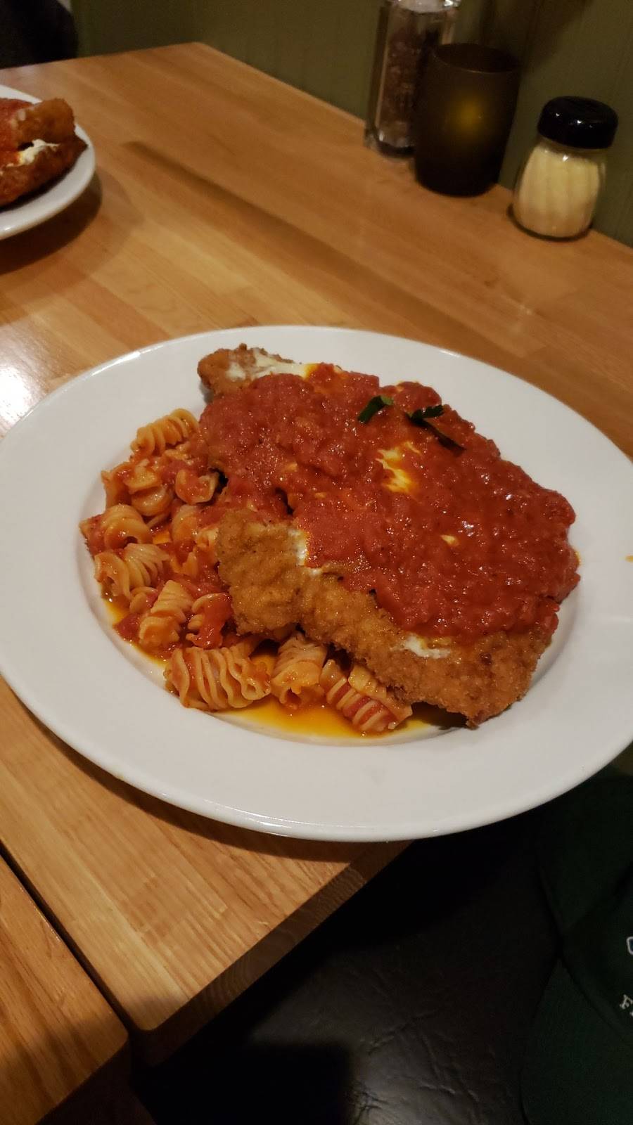 Frankies Italian Pizzeria | restaurant | 1051 Ten Rod Rd, North Kingstown, RI 02852, USA | 4012952500 OR +1 401-295-2500