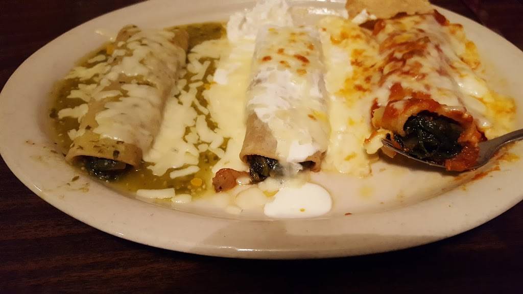 Peraltas Mexican Restaurant | restaurant | 607 S Main St, Quitman, TX 75783, USA | 9037635020 OR +1 903-763-5020