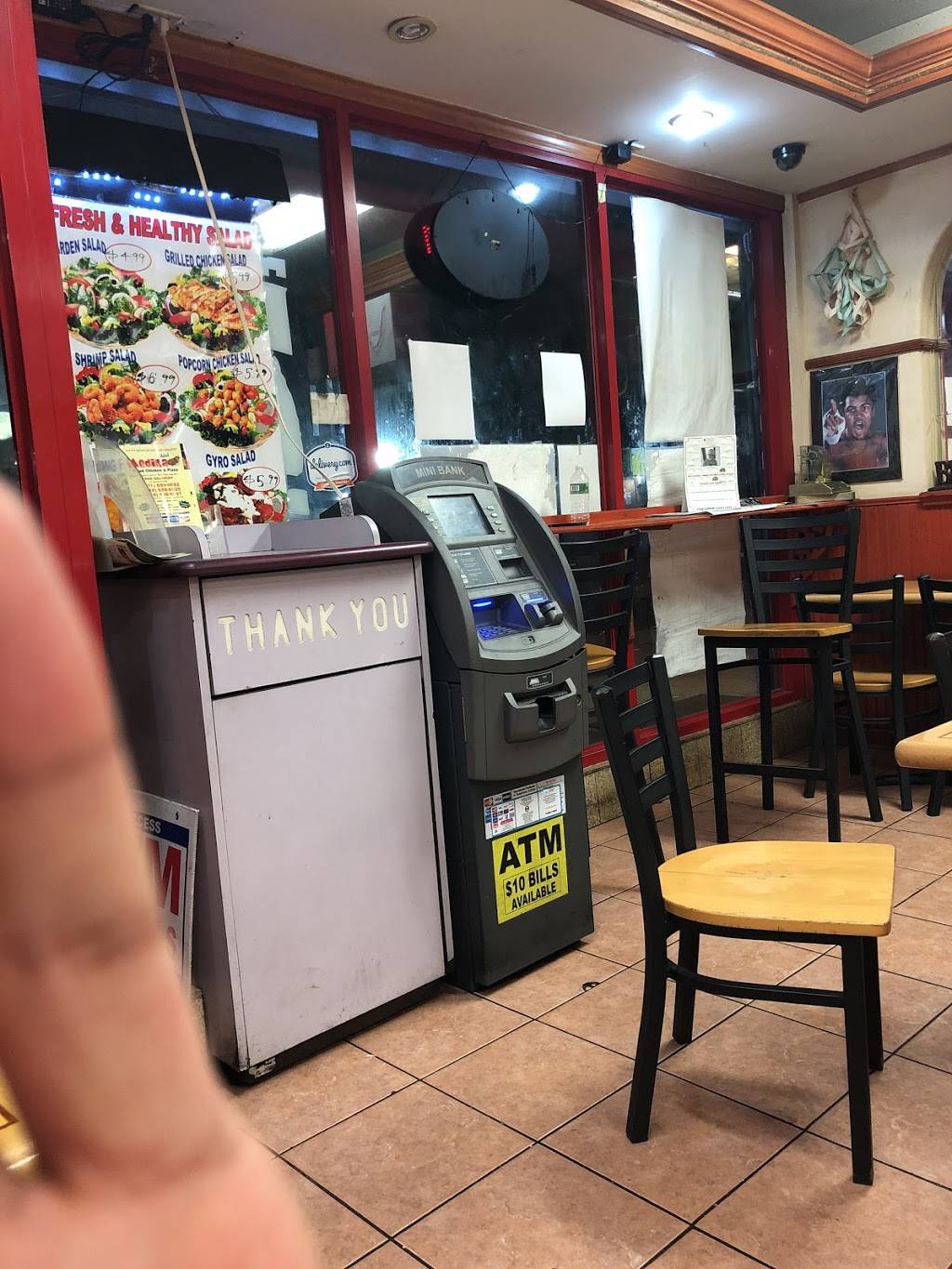 Medina Fried Chicken | restaurant | 7617 101st Ave, Jamaica, NY 11416, USA | 7186590652 OR +1 718-659-0652