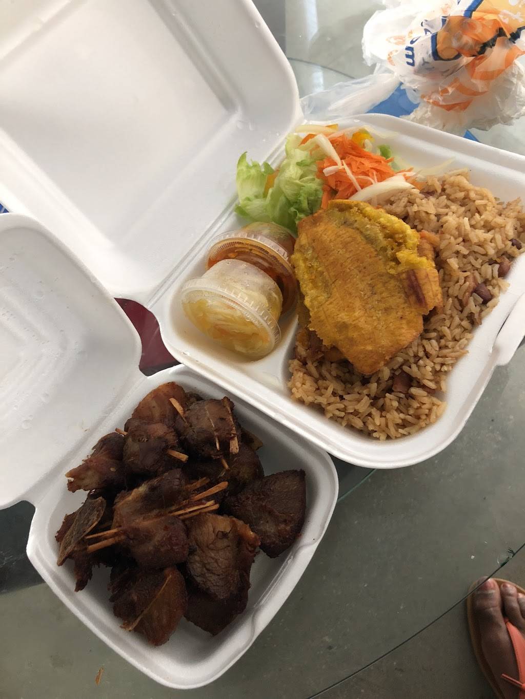 Piman Bouk Haitian Restaurant | restaurant | 5921 NE 2nd Ave, Miami, FL 33137, USA | 3057596805 OR +1 305-759-6805