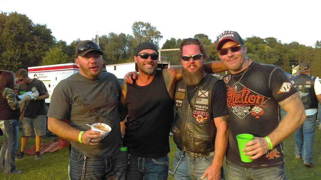 GasLite Bar and Grill | restaurant | W8945 US-10, Ellsworth, WI 54011, USA | 7152734839 OR +1 715-273-4839