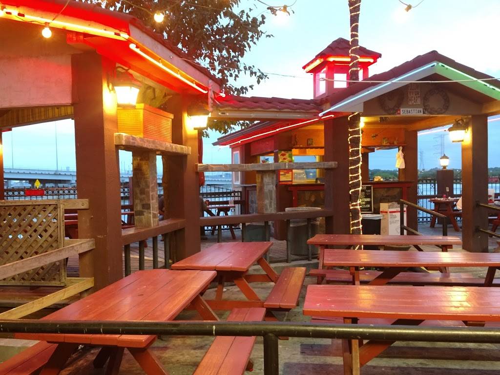Pier 8 Seafood | restaurant | 409 Todville Rd, Seabrook, TX 77586, USA | 2814742078 OR +1 281-474-2078
