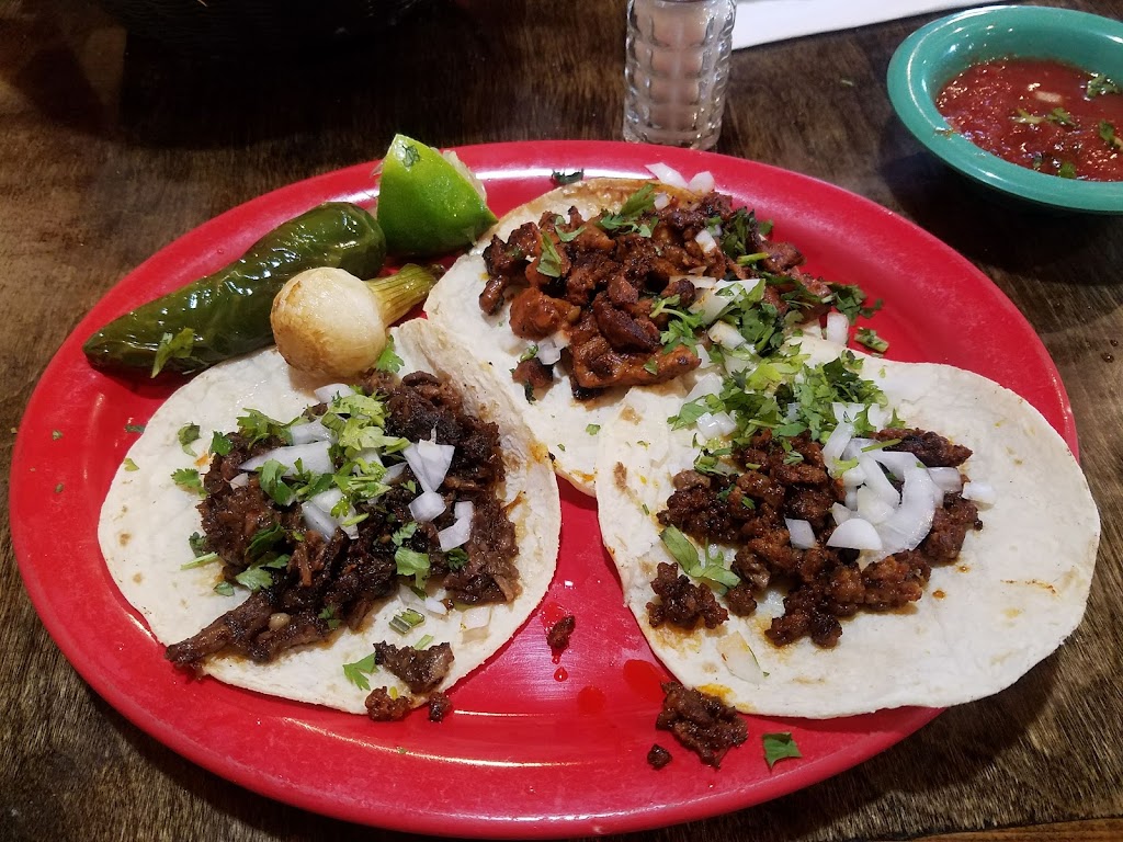 El Toro | restaurant | 718 US-65, Dumas, AR 71639, USA | 8703826699 OR +1 870-382-6699