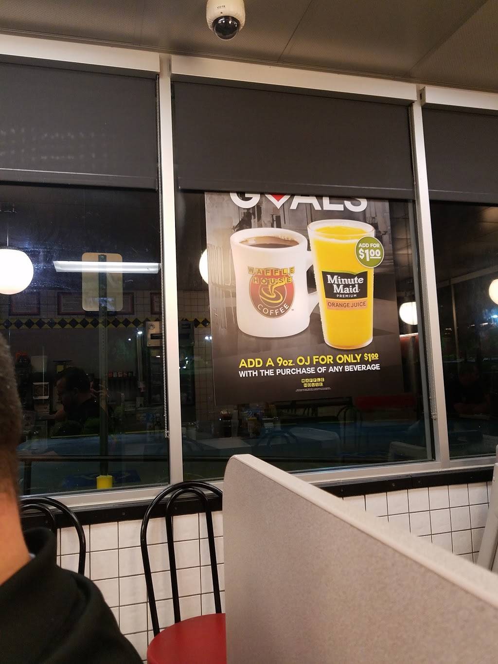 Waffle House | meal takeaway | 10690 Covington Bypass Rd, Covington, GA 30014, USA | 7707846008 OR +1 770-784-6008