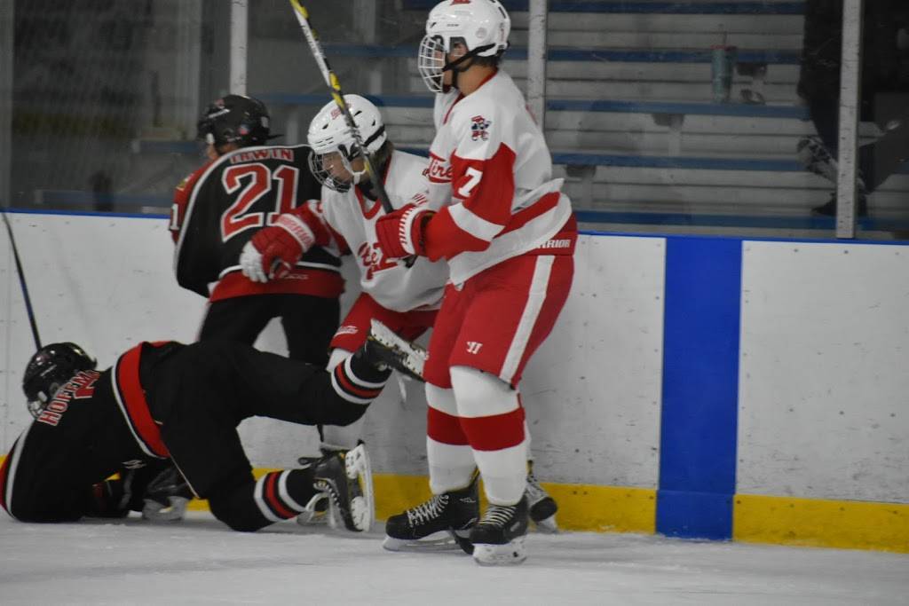 Kennedy Ice Arena & Aquatic Center | restaurant | 3101 West Rd, Trenton, MI 48183, USA | 7346767172 OR +1 734-676-7172