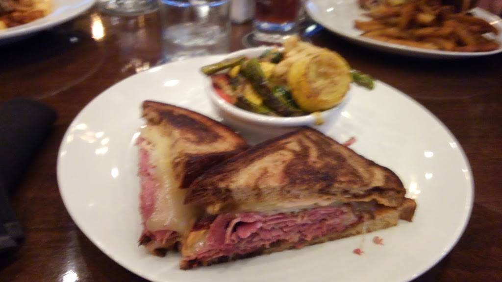 Franklins Public House | restaurant | 12306 S Harlem Ave, Palos Heights, IL 60463, USA | 7086718959 OR +1 708-671-8959