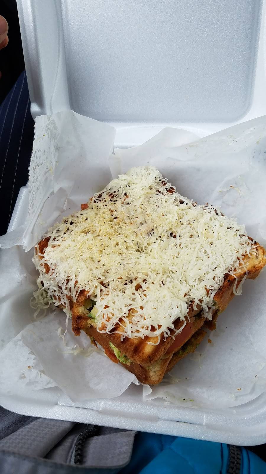 Gujjus Chaat House | restaurant | 1224 W Ogden Ave Unit D, Naperville, IL 60563, USA | 6308579290 OR +1 630-857-9290