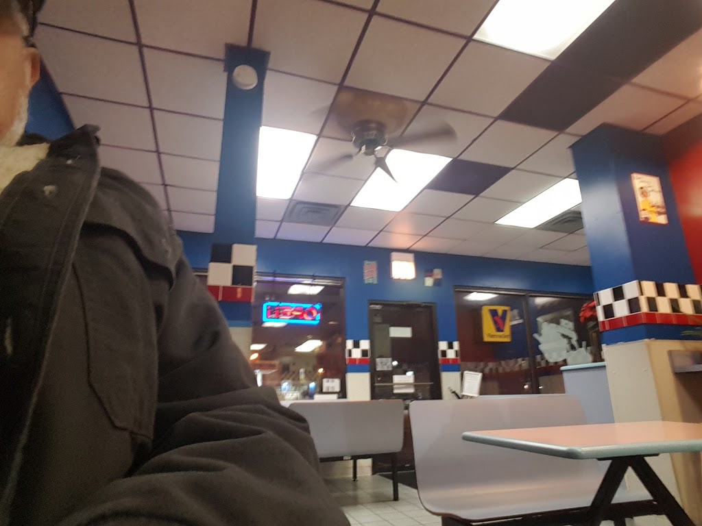 Cozzi Corner | restaurant | 5600 W 35th St, Cicero, IL 60804, USA | 7086525866 OR +1 708-652-5866