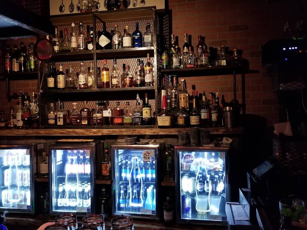 Pik Nik | restaurant | 2301 W Main St, Richmond, VA 23220, USA | 8043582514 OR +1 804-358-2514