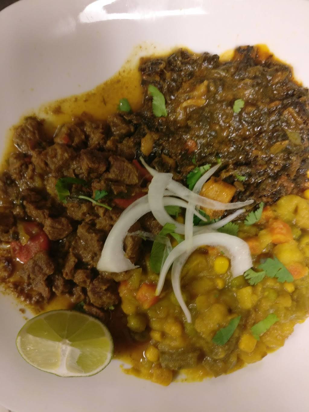 Laa mushkila restaurant | restaurant | 6258 N Clark St, Chicago, IL 60660, USA | 7737393300 OR +1 773-739-3300