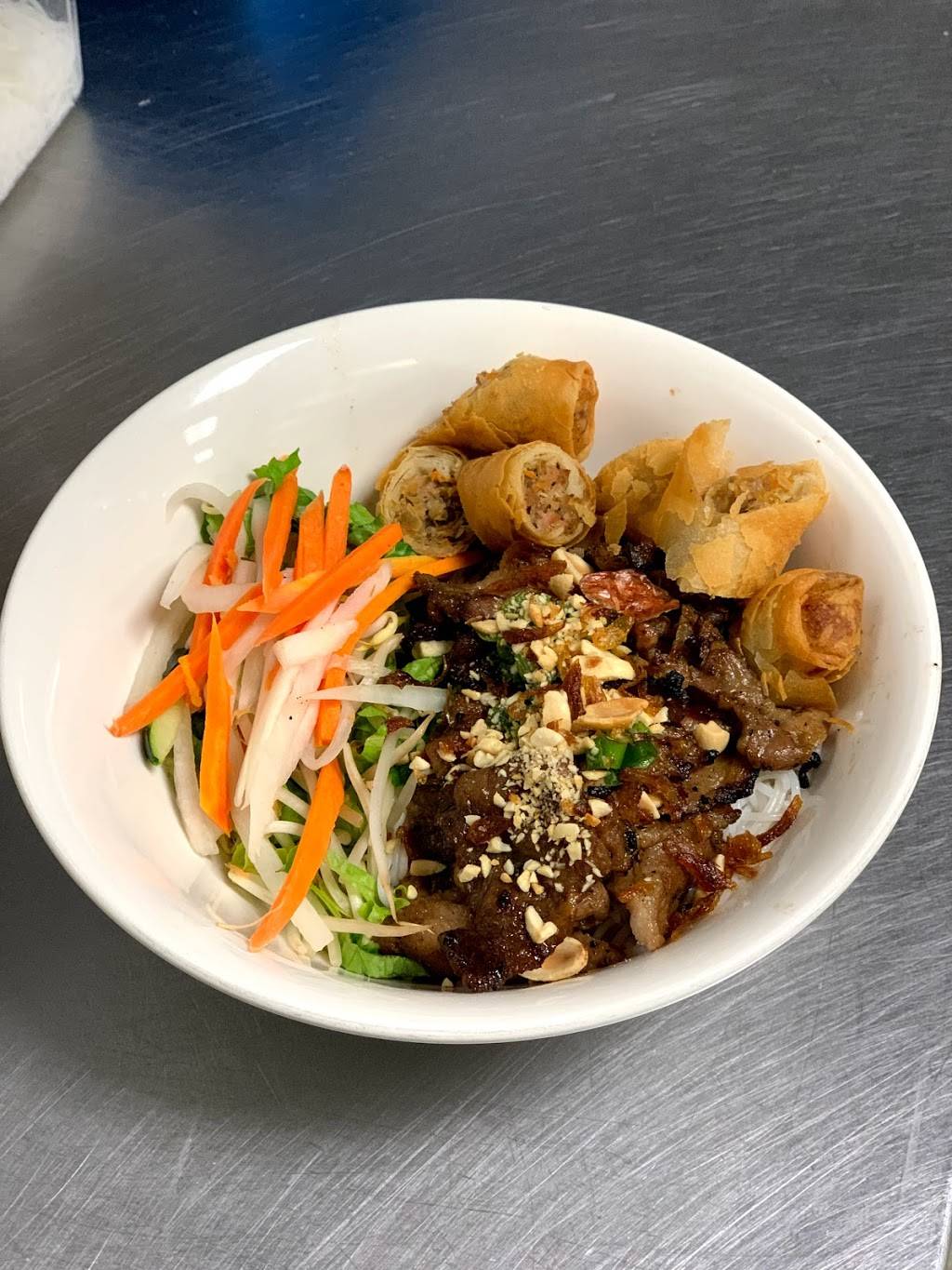 Pho Vinh | restaurant | 14243 East Sam Houston Pkwy N Suite 900, Houston, TX 77044, USA | 8326726678 OR +1 832-672-6678