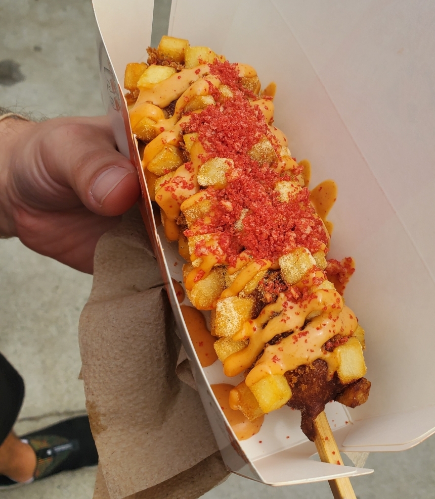 Two Hands Korean Corn Dogs - Venice Boardwalk | restaurant | 1809 Ocean Front Walk, Venice, CA 90291, USA | 3107516286 OR +1 310-751-6286