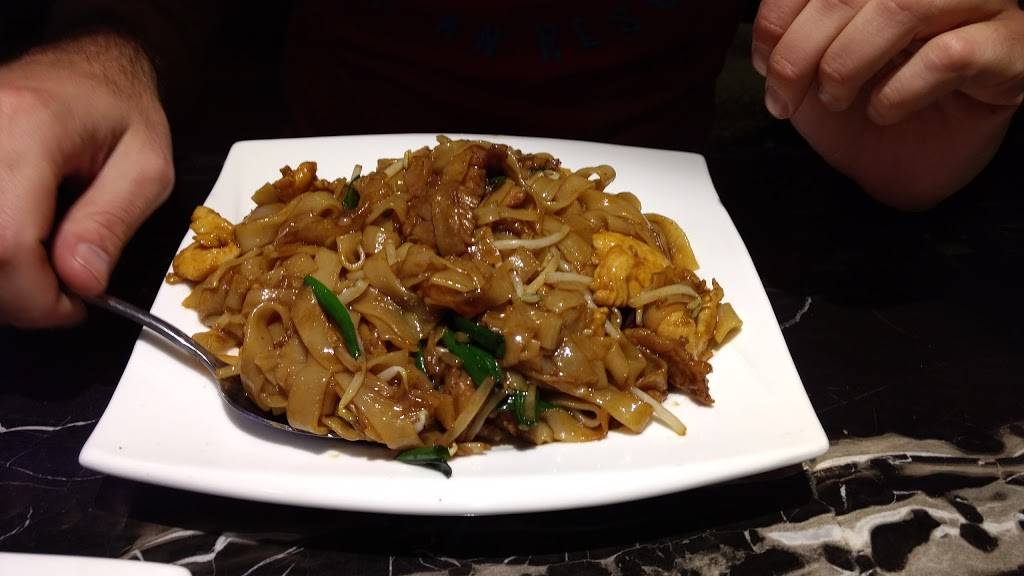 Grand Triple Crown Seafood | restaurant | 5805, 3034 S Halsted St, Chicago, IL 60608, USA | 3125670088 OR +1 312-567-0088