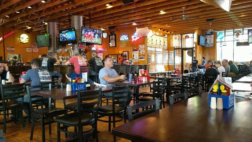 Jethro’s BBQ n’ LakeHouse | restaurant | 1425 SW Vintage Pkwy, Ankeny, IA 50023, USA | 5152894444 OR +1 515-289-4444