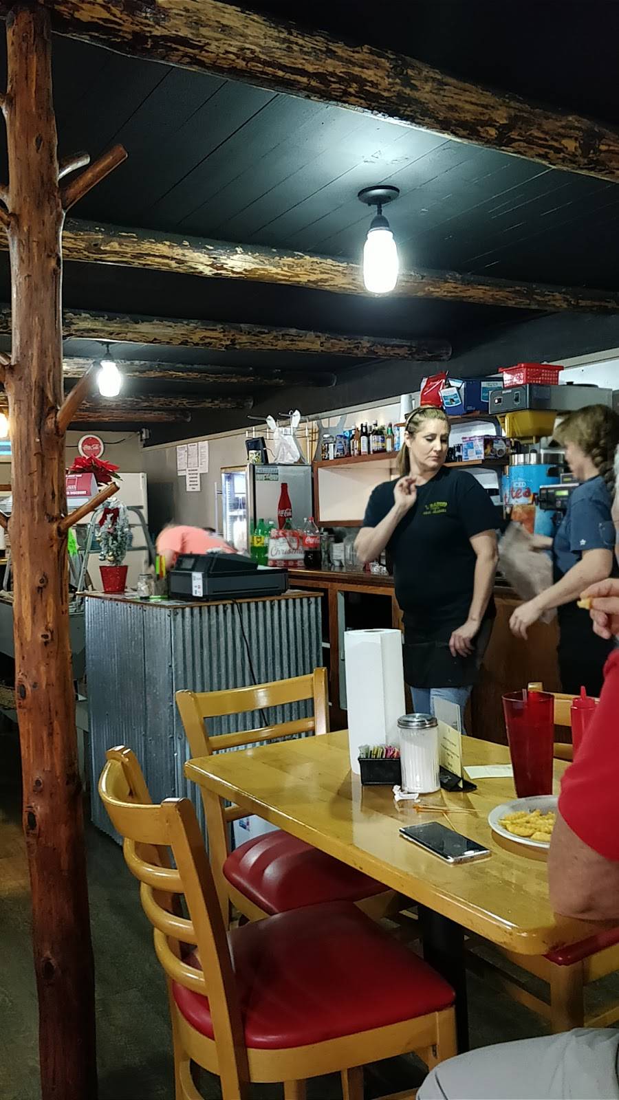 L-Rancho Cafe | restaurant | 41 N Main St, Arab, AL 35016, USA | 2565869913 OR +1 256-586-9913