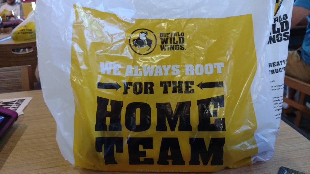 Buffalo Wild Wings | meal takeaway | 1690 SE Delaware Ave #117, Ankeny, IA 50021, USA | 5159641029 OR +1 515-964-1029