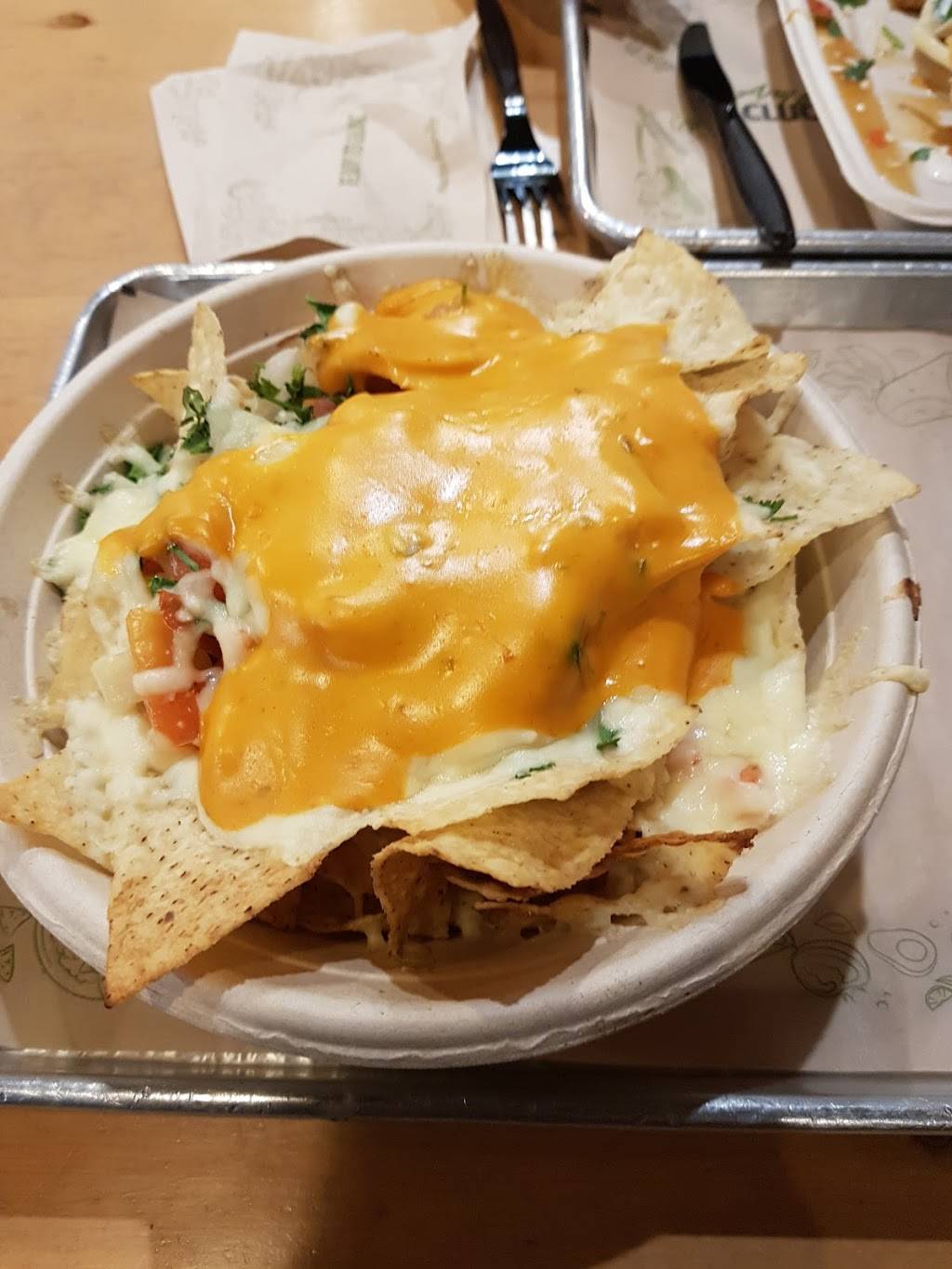 Mucho Burrito Fresh Mexican Grill | restaurant | 492 Edinburgh Rd S, Guelph, ON N1G 4Z1, Canada | 5198223434 OR +1 519-822-3434