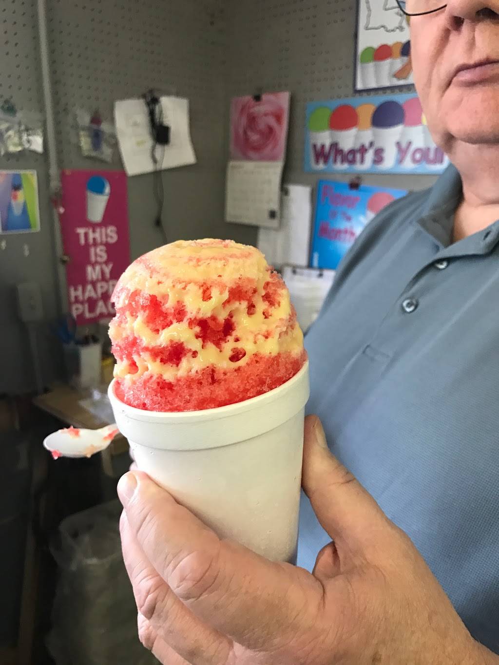 Pelicans SnoBalls | restaurant | 1708 E Innes St, Salisbury, NC 28146, USA | 7044331157 OR +1 704-433-1157