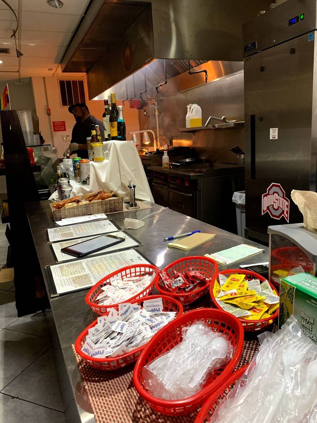 Burgers & Beers | restaurant | 2031-D, Wilton Dr, Wilton Manors, FL 33305, USA | 9547691875 OR +1 954-769-1875