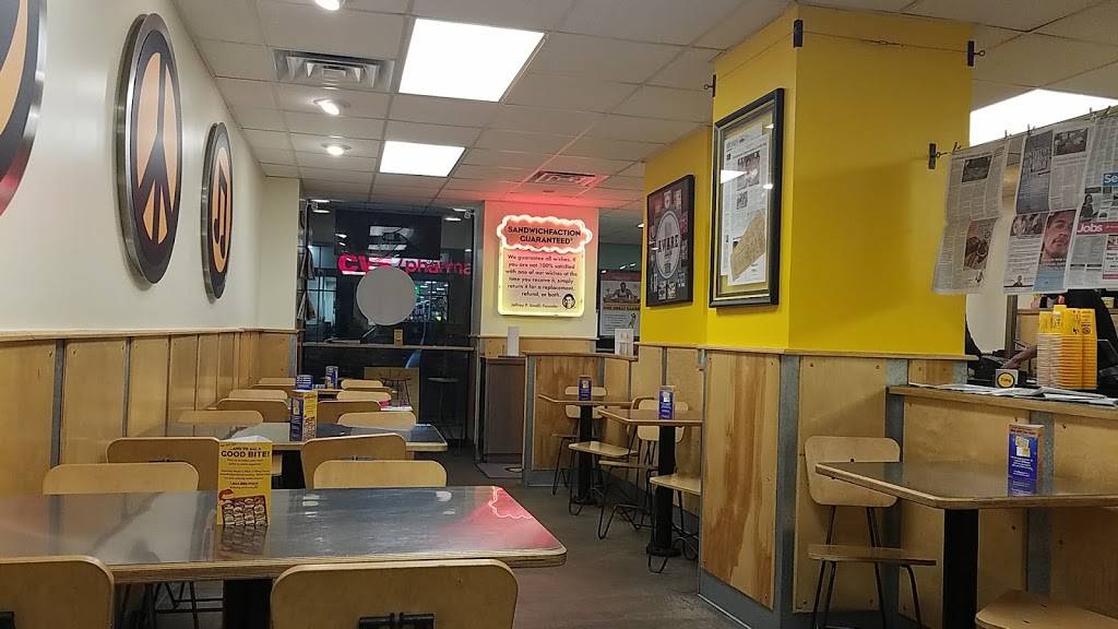 Which Wich Superior Sandwiches | restaurant | 1410 Main St, Dallas, TX 75202, USA | 2147419424 OR +1 214-741-9424