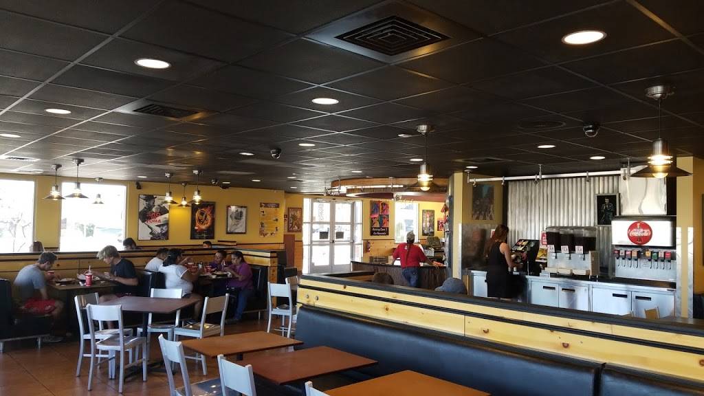 Raising Canes Chicken Fingers | meal takeaway | 960 E University Dr, Tempe, AZ 85281, USA | 4806963497 OR +1 480-696-3497