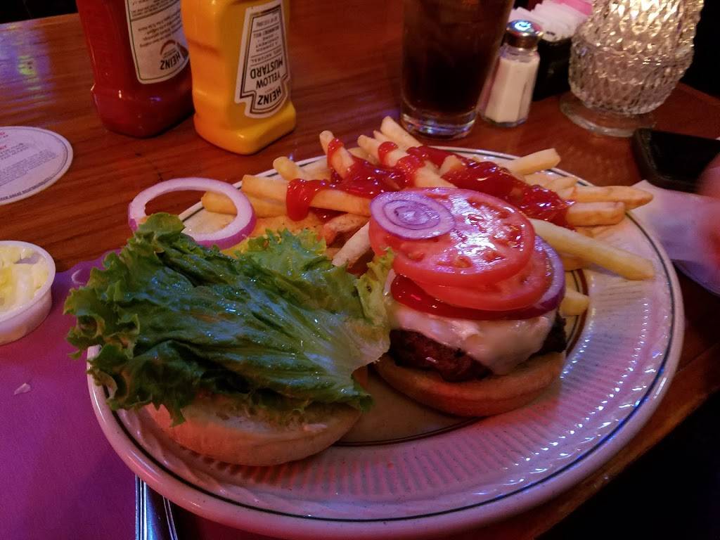 Stutesys Pub & Grille | restaurant | 52 Post Rd, Wells, ME 04090, USA | 2076461900 OR +1 207-646-1900