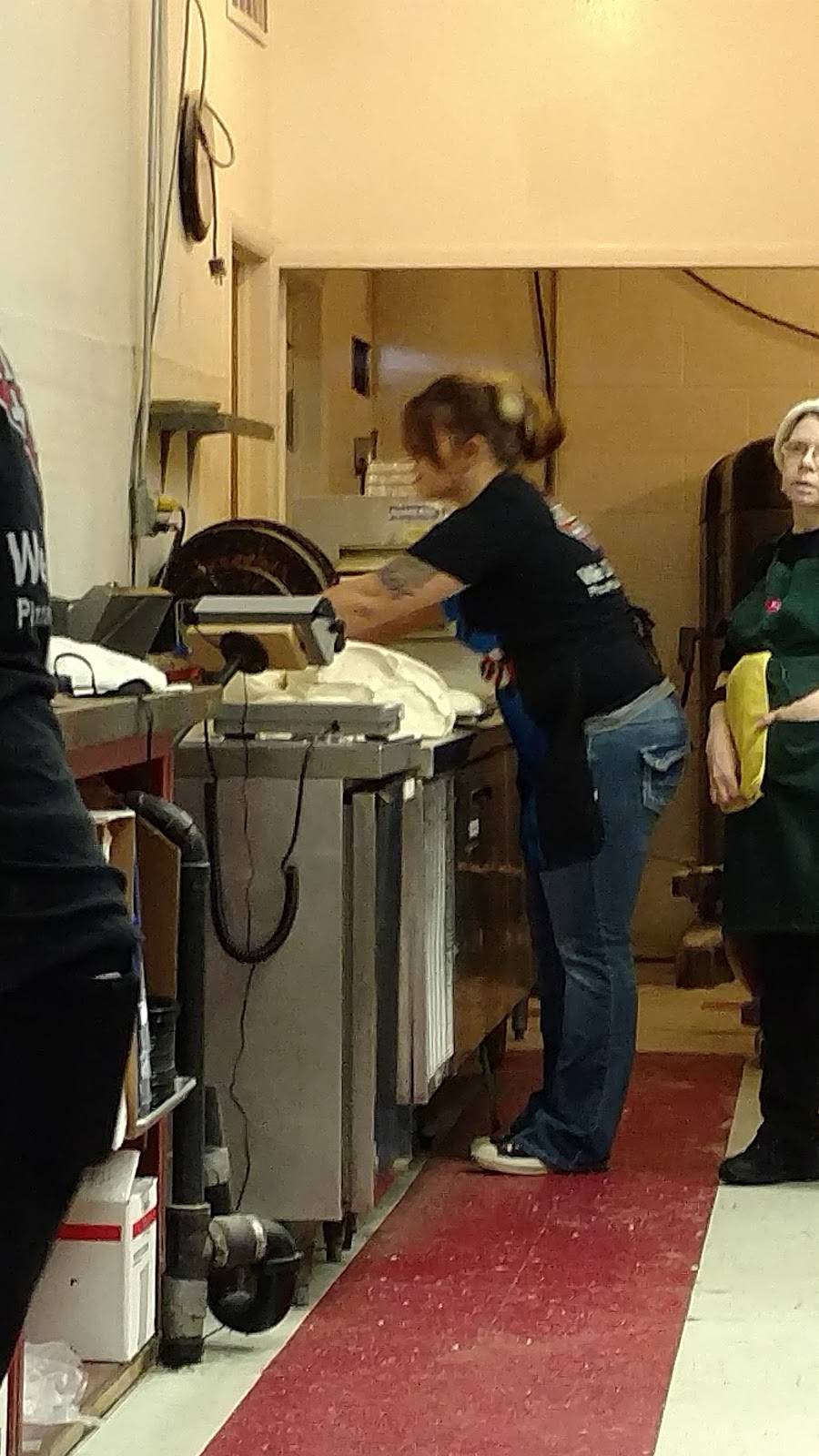 Pizza Plus | meal delivery | 55 S 100 E, Tremonton, UT 84337, USA | 4352577587 OR +1 435-257-7587