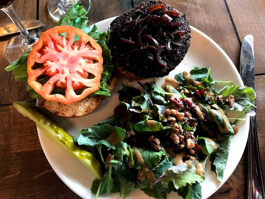 Cliff House Restaurant | restaurant | Stowe, VT 05672, USA | 8022533665 OR +1 802-253-3665