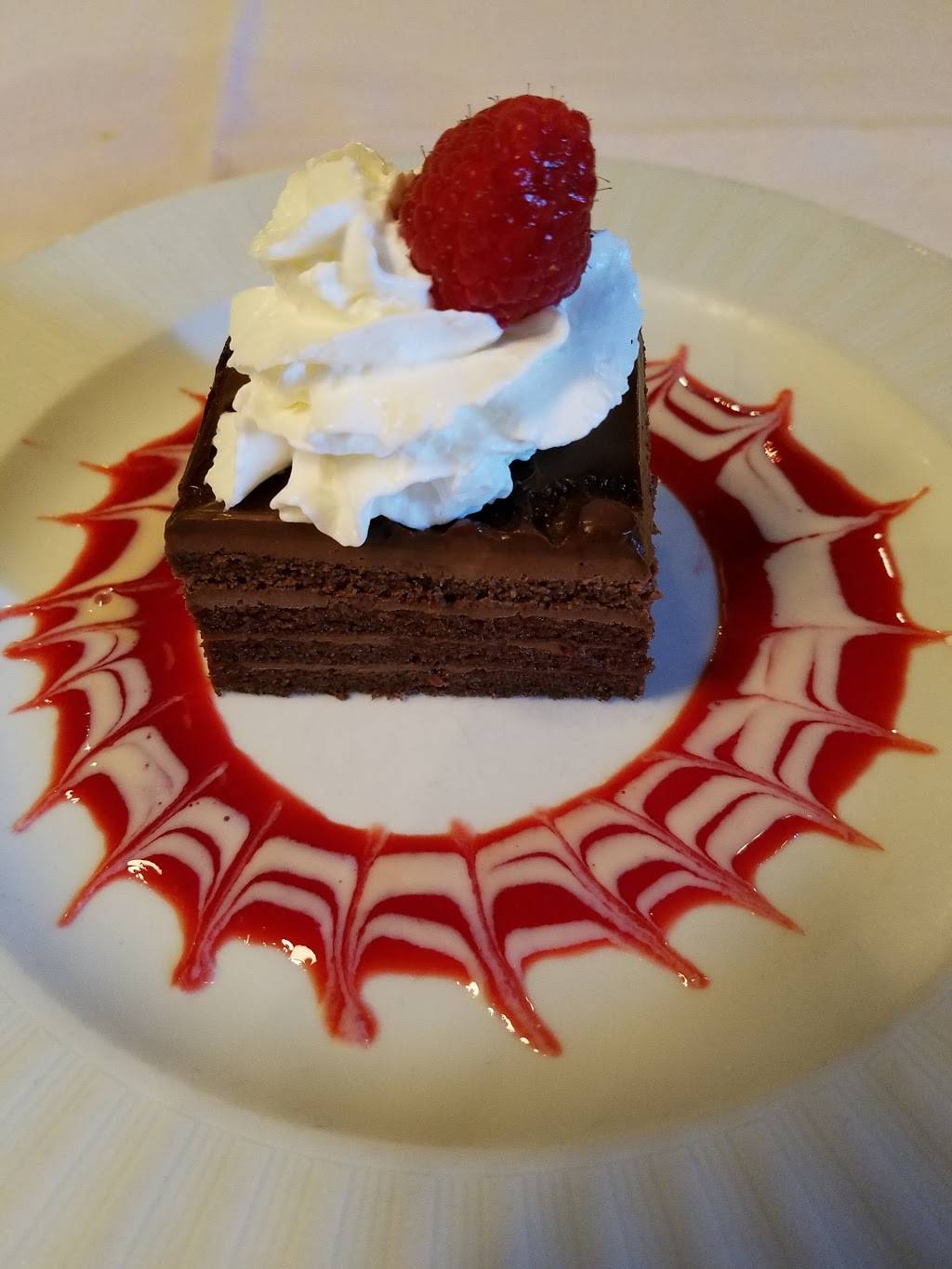 Les Folies Brasserie | restaurant | 2552 Riva Rd, Annapolis, MD 21401, USA | 4105730970 OR +1 410-573-0970