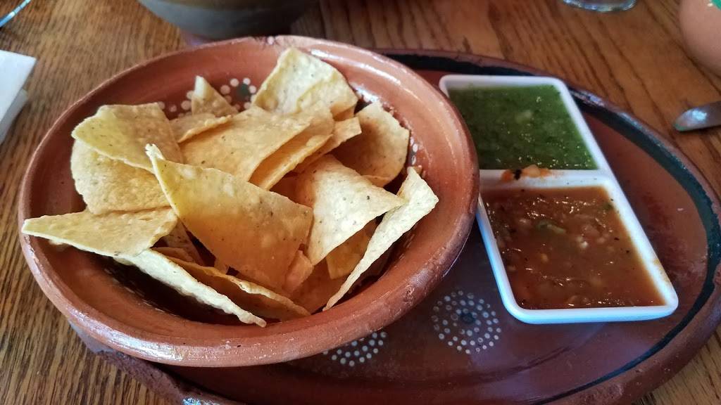 Los Moles Hecho En Casa | restaurant | 912 Lincoln Ave, San Rafael, CA 94901, USA | 4154535850 OR +1 415-453-5850