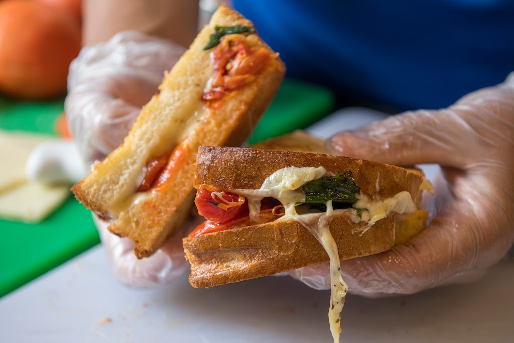 UDairy Creamery Café | cafe | 83 E Main St, Newark, DE 19711, USA | 3028316804 OR +1 302-831-6804