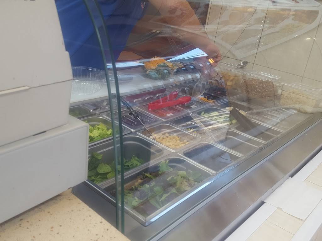 New Texas Fried Chicken | restaurant | 639 Wilson Ave, Brooklyn, NY 11207, USA | 7185741620 OR +1 718-574-1620