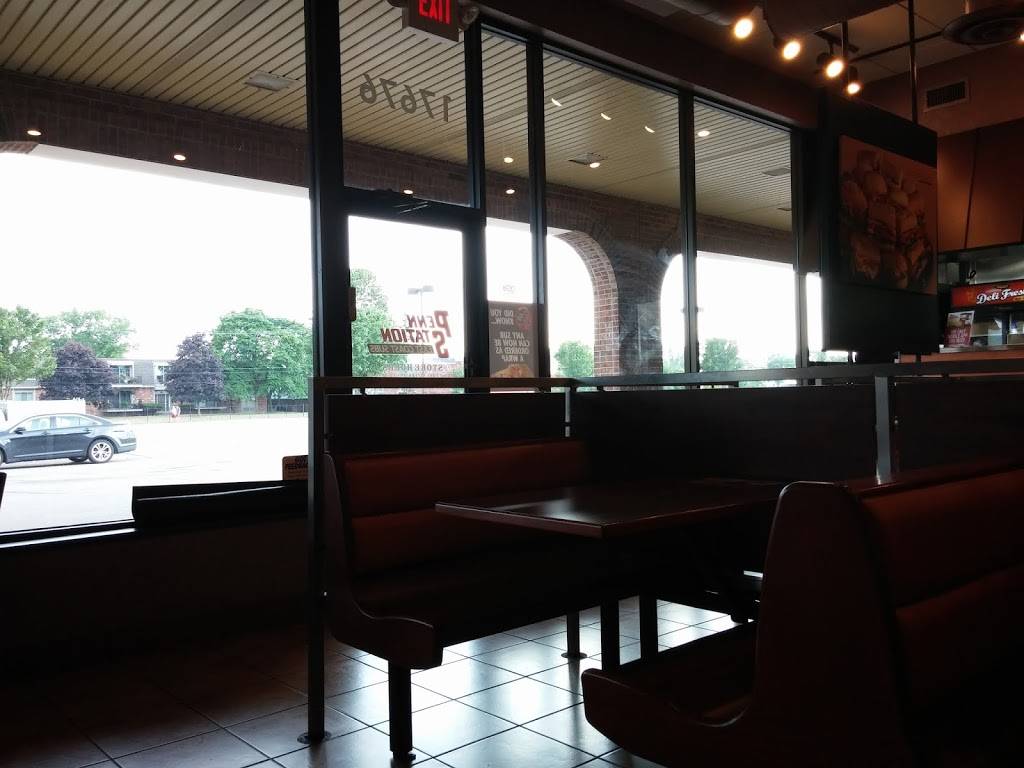 Penn Station East Coast Subs | meal takeaway | 17676 W 13 Mile Rd, Beverly Hills, MI 48025, USA | 2484333200 OR +1 248-433-3200